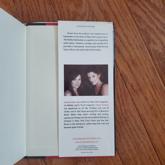 The Perfect Manhattan Hardback Novel - Picture 3 of 4